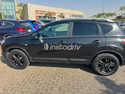 Nissan Qashqai 2012 Black Automatic Used for Sale in Maadi - 9