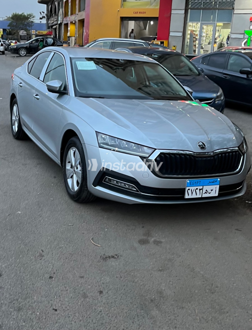 Skoda Octavia A8 2022 Silver Automatic Used for Sale in Nasr city - 2