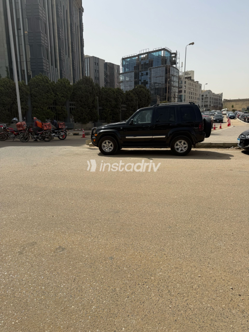 Jeep Liberty 2007 Black Automatic Used for Sale in Giza - 2