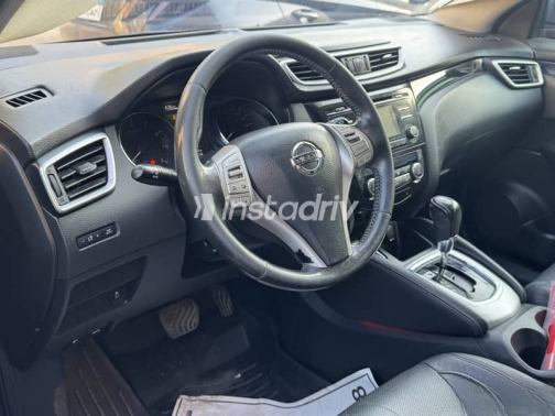 Nissan Qashqai 2018 Silver Automatic Used for Sale in Cairo - 7