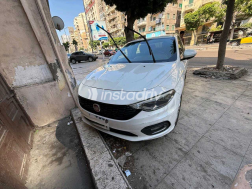 فيات تيبو 2017 أبيض أوتوماتيك مستعملة للبيع في الإسكندرية - 2