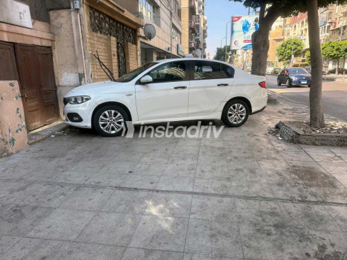 فيات تيبو 2017 أبيض أوتوماتيك مستعملة للبيع في الإسكندرية - 3