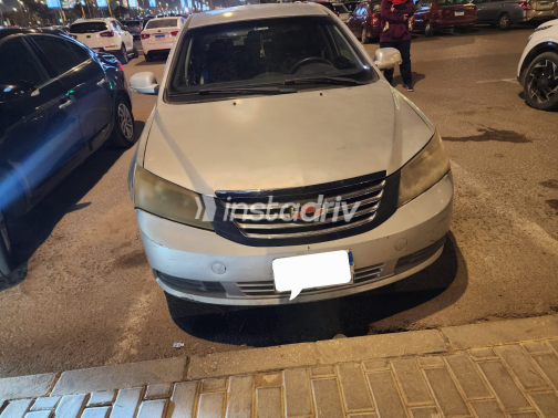 Geely Emgrand 7 2017 Silver Manual Used for Sale in Giza - 2
