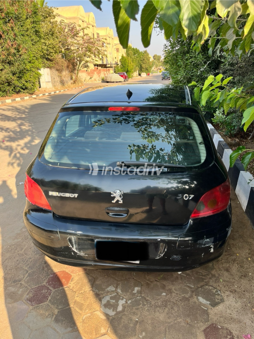 بيجو 307 2005 أسود أوتوماتيك مستعملة للبيع في الجيزة - 4