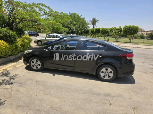 Kia Cerato 2017 Brown Automatic Used for Sale in Cairo - 3