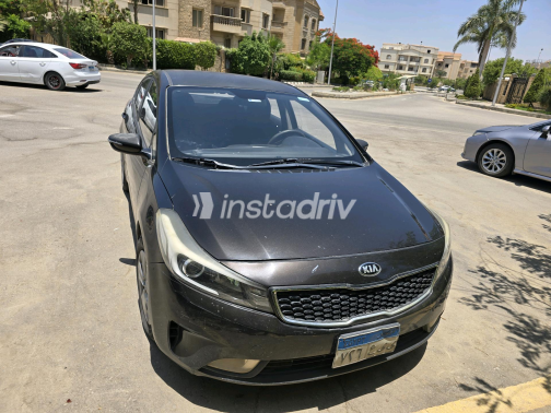 Kia Cerato 2017 Brown Automatic Used for Sale in Cairo - 5