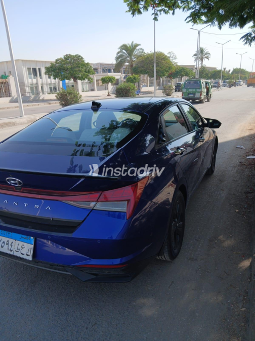 هيونداي إلنترا سى ان 7 2022 أزرق أوتوماتيك مستعملة للبيع في حلوان - 10