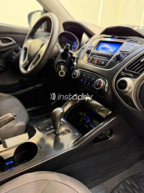 Hyundai IX 35 2015 Silver Automatic Used for Sale in Menouf - 5