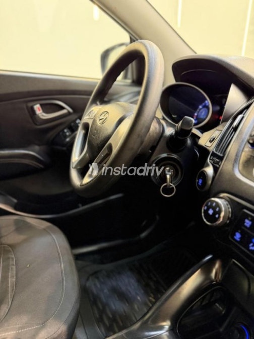 Hyundai IX 35 2015 Silver Automatic Used for Sale in Menouf - 7