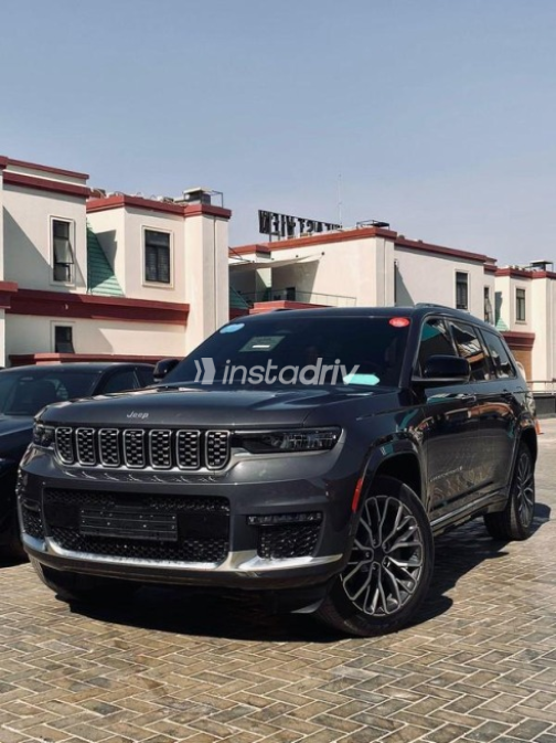 Jeep Grand Cherokee 2023 Black Automatic Used for Sale in Cairo - 1