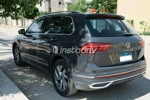 Volkswagen Tiguan 2021 Gray Automatic Used for Sale in Cairo - 3
