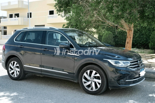 Volkswagen Tiguan 2021 Gray Automatic Used for Sale in Cairo - 6