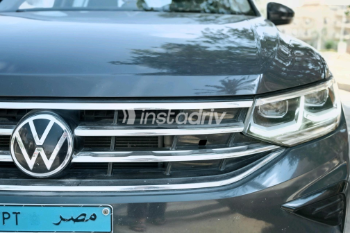 Volkswagen Tiguan 2021 Gray Automatic Used for Sale in Cairo - 7