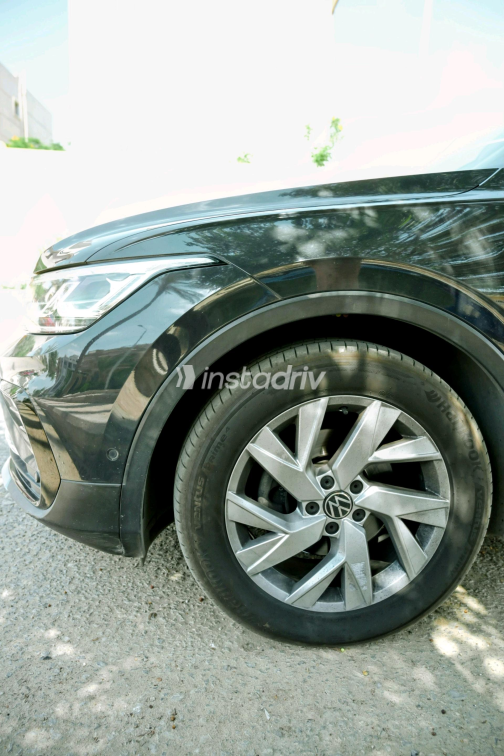 Volkswagen Tiguan 2021 Gray Automatic Used for Sale in Cairo - 9