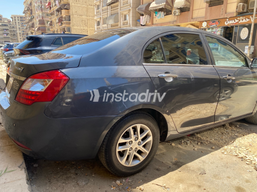 Geely Emgrand 7 2018 Gray Manual Used for Sale in Port Said - 3