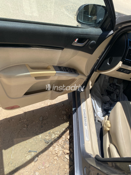 Geely Emgrand 7 2018 Gray Manual Used for Sale in Port Said - 8