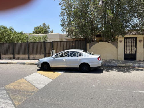 Volkswagen Passat 2009 Silver Automatic Used for Sale in Red Sea - 7
