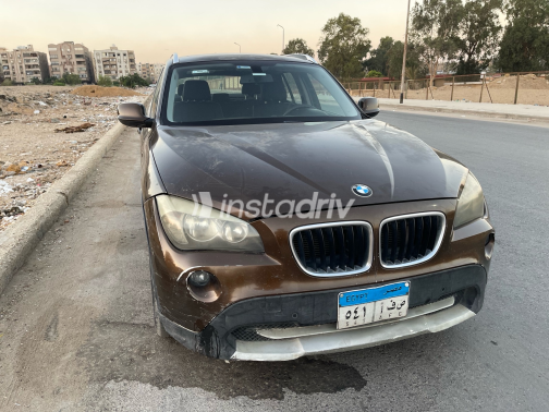 بي ام دبليو X1 2011 بني أوتوماتيك مستعملة للبيع في مدينة نصر - 10