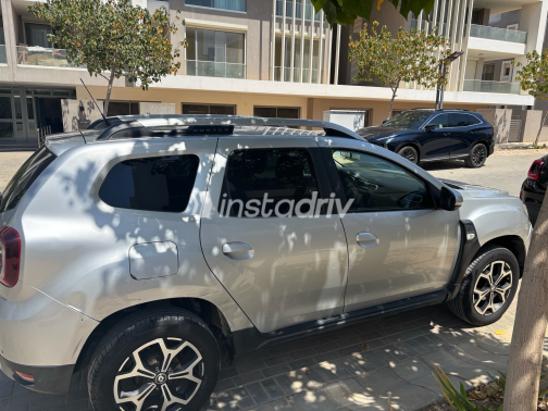 رينو داستر 2019 فضي أوتوماتيك مستعملة للبيع في الجيزة - 2