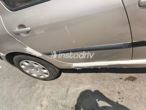Peugeot 307 2007 Gold Automatic Used for Sale in Giza - 2