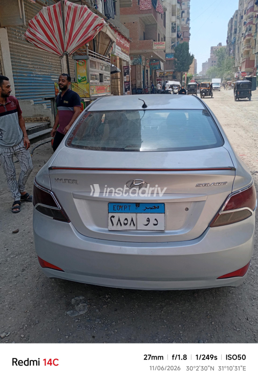 Hyundai Solaris 2017 Silver Automatic Used for Sale in Cairo - 3
