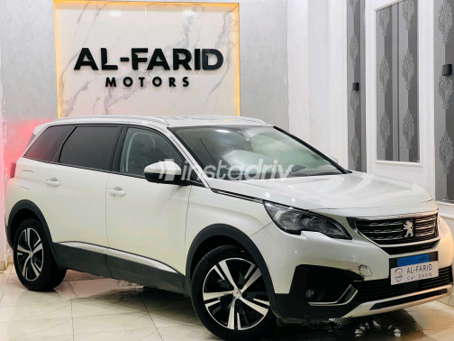 بيجو 5008 2020 أبيض أوتوماتيك مستعملة للبيع في الإسكندرية - 2