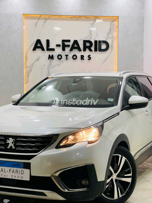 بيجو 5008 2020 أبيض أوتوماتيك مستعملة للبيع في الإسكندرية - 5