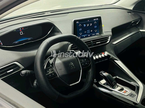 بيجو 5008 2020 أبيض أوتوماتيك مستعملة للبيع في الإسكندرية - 9