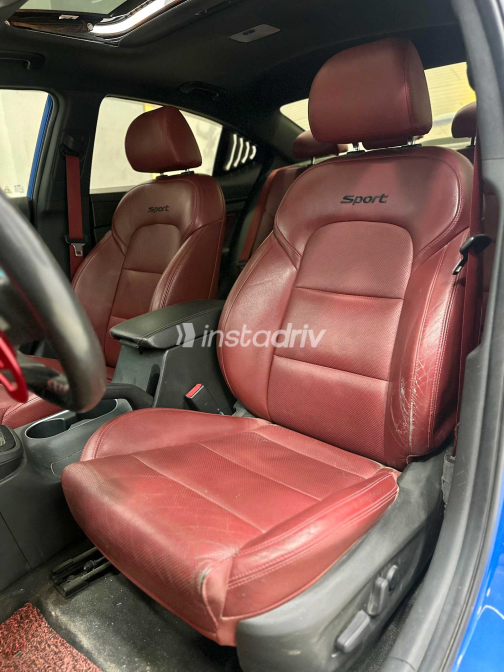 Hyundai Elantra AD 2017 Blue Automatic Used for Sale in Alexandria - 2