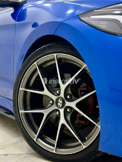 Hyundai Elantra AD 2017 Blue Automatic Used for Sale in Alexandria - 7