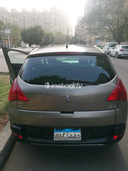 Peugeot 3008 2014 Gold Automatic Used for Sale in Heliopolis - 10
