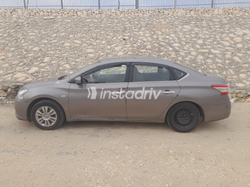 Nissan Sentra 2022 Gray Automatic Used for Sale in Cairo - 2