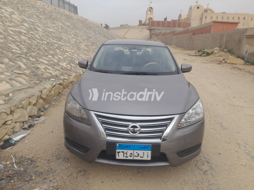 Nissan Sentra 2022 Gray Automatic Used for Sale in Cairo - 3