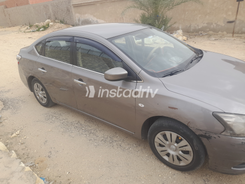 Nissan Sentra 2022 Gray Automatic Used for Sale in Cairo - 4