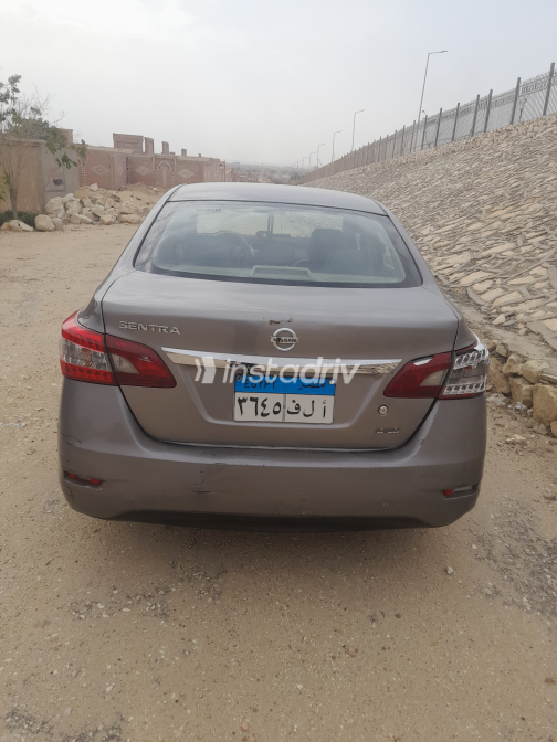 Nissan Sentra 2022 Gray Automatic Used for Sale in Cairo - 5