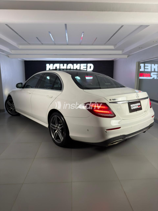 Mercedes E 180 2019 White Automatic Used for Sale in Heliopolis - 10