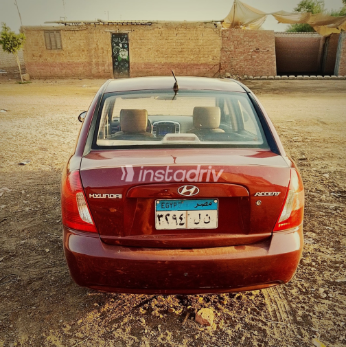 Hyundai Accent 2011 White Automatic Used for Sale in Monufia - 2