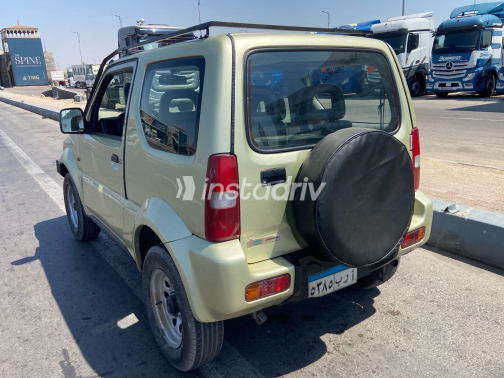 Suzuki Jimny 2000 Gold Manual Used for Sale in Cairo - 3