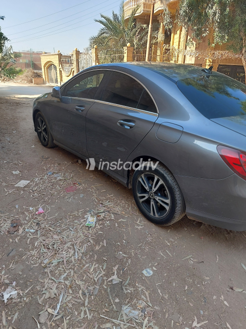 Mercedes CLA 180 2019 Gray Automatic Used for Sale in Greater Cairo ( Cairo + Giza) - 5