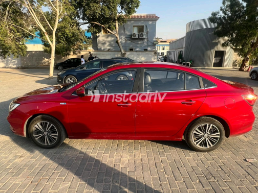 ام جى 5 2022 أحمر CVT مستعملة للبيع في القاهرة - 1