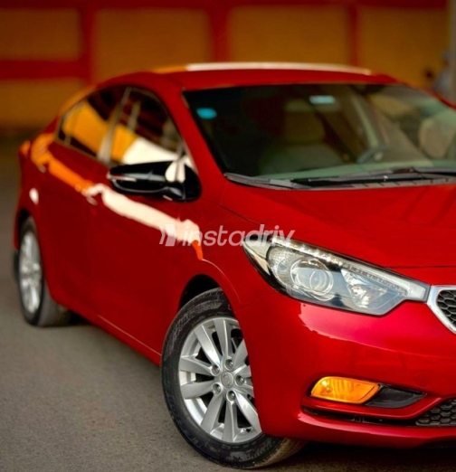 Kia Cerato 2016 Red Automatic Used for Sale in Mohandessin - 4