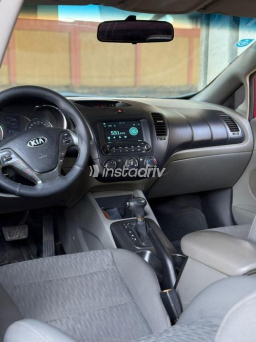 Kia Cerato 2016 Red Automatic Used for Sale in Mohandessin - 8