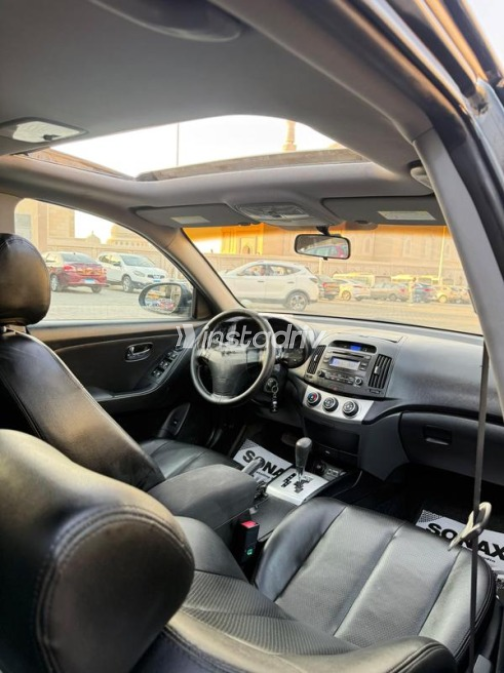 Hyundai Elantra 2021 Black Automatic Used for Sale in Nasr city - 6