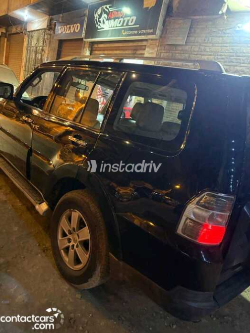 Mitsubishi Pajero 2008 Black Manual Used for Sale in Alexandria - 1