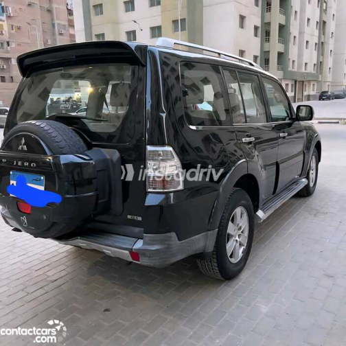 Mitsubishi Pajero 2008 Black Manual Used for Sale in Alexandria - 6