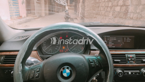 BMW 320 2011 Silver Automatic Used for Sale in Greater Cairo ( Cairo + Giza) - 5