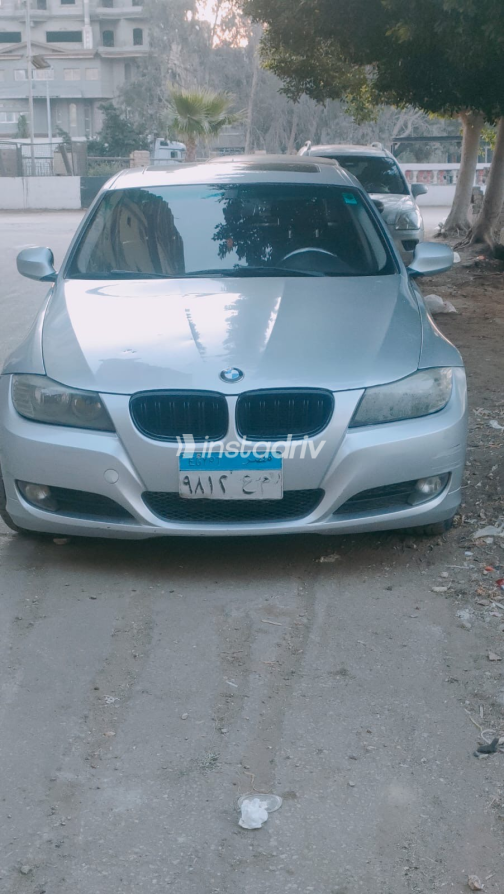 BMW 320 2011 Silver Automatic Used for Sale in Greater Cairo ( Cairo + Giza) - 10