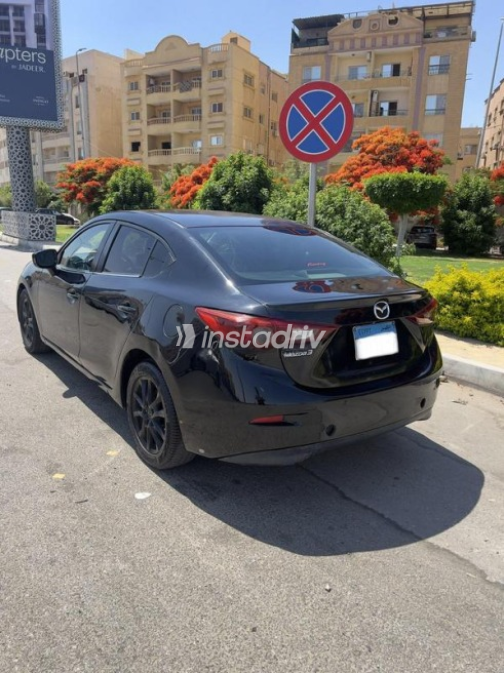 Mazda 3 2015 Black Automatic Used for Sale in Cairo - 3