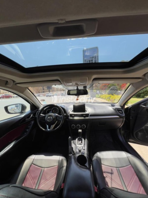 Mazda 3 2015 Black Automatic Used for Sale in Cairo - 8