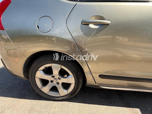 Peugeot 3008 2013 Champagne Automatic Used for Sale in Alexandria - 8